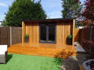 garden landscaping and maintenance New Malden