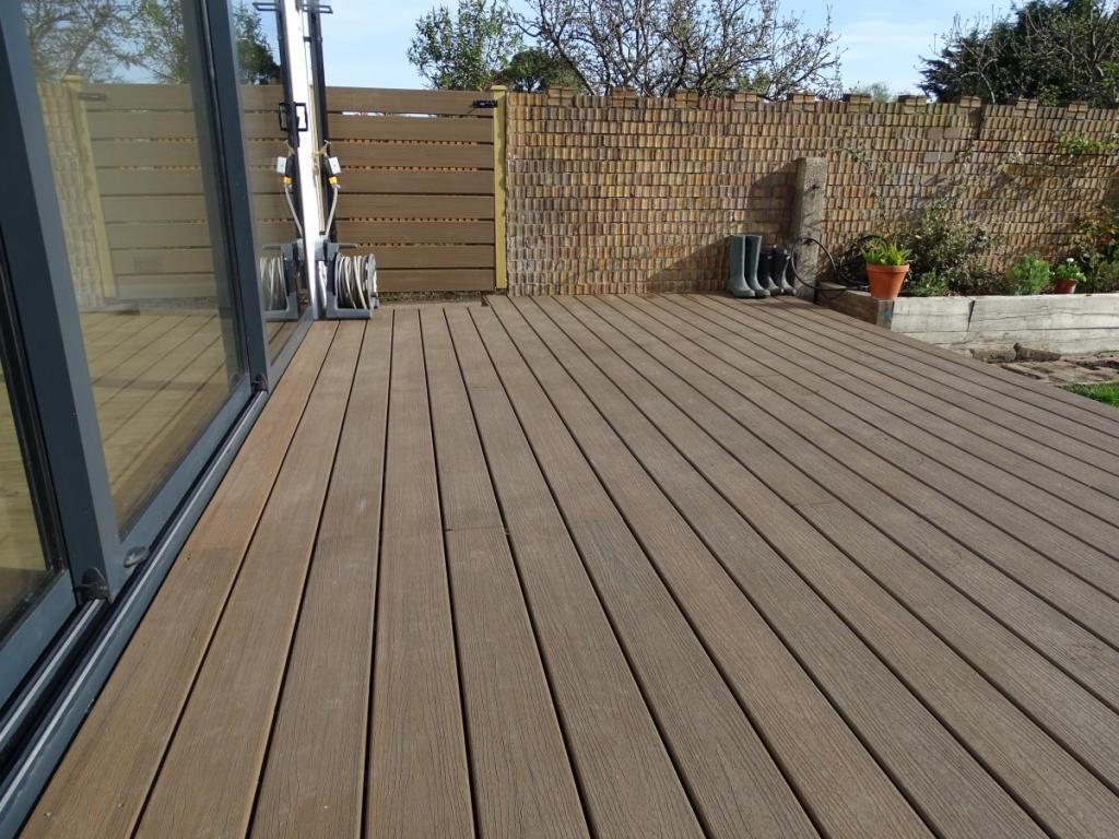 Photo of Trex Composite Decking Installation in Wimbledon SW19 by Oilcanfinish